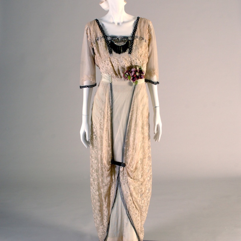 1912 silk and lace evening dress on a "Christy" mannequin.